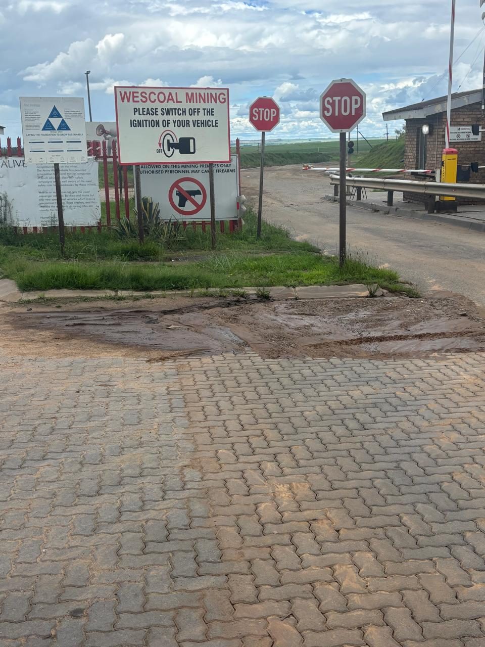 Access road, signage and stormwater works at a mine entrance